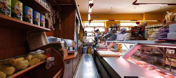 2-Zimmer Gewerbliche Immobilie in Asti, Italy, Nr. 101515 27