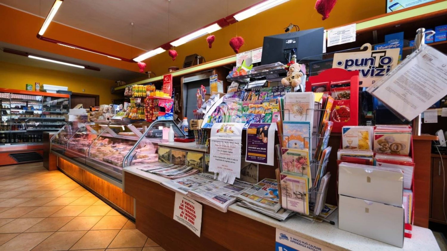 2-Zimmer Gewerbliche Immobilie in Asti, Italy, Nr. 101515