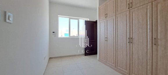 Вилла с 3 спальнями в Airport Road, ОАЭ № 26668 10