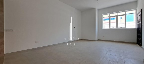 Вилла с 3 спальнями в Airport Road, ОАЭ № 26668 5