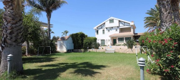 5 bedrooms House in Pernera, Cyprus No. 23873 16