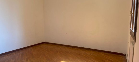 5 bedrooms Apartment in Imola, Italy No. 318761 12