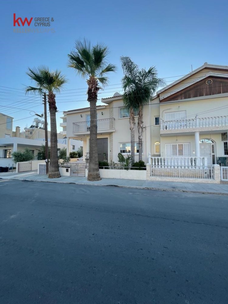 4 bedrooms Townhouse for sale in Larnaca, Larnaka, Cyprus № 26254