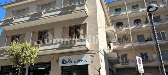 5 rooms Apartment in Portici, Italy No. 267762 2