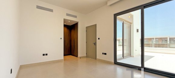 Villa T4 em Tilal Al Ghaf, UAE N.º 95706 13