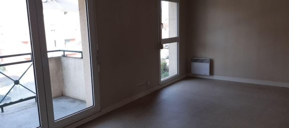 2 bedrooms Apartment in Evreux, France No. 358775 4