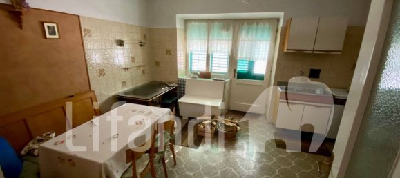 4 Schlafzimmer Haus in Valfloriana, Italy, Nr. 9328 18