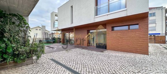 7 bedrooms House in Sao Martinho do Porto, Portugal No. 143236 38