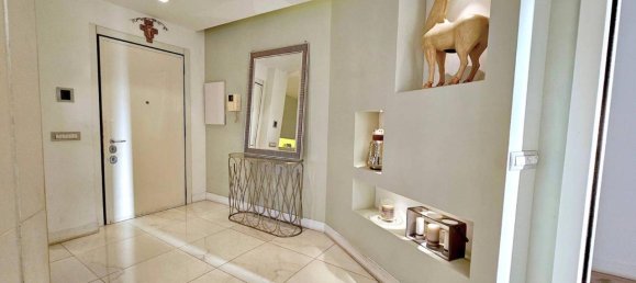 5 rooms Apartment in Rome, Italy No. 30168 39