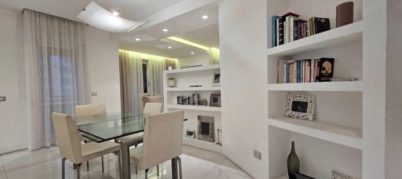 5 rooms Apartment in Rome, Italy No. 30168 28