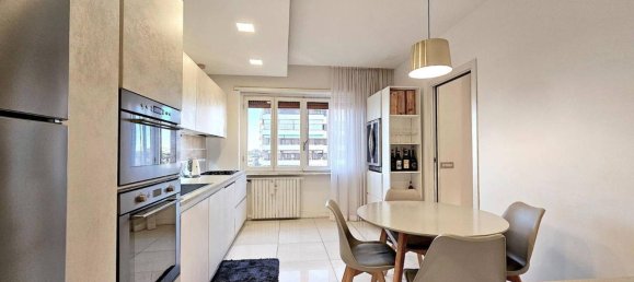 5 rooms Apartment in Rome, Italy No. 30168 34