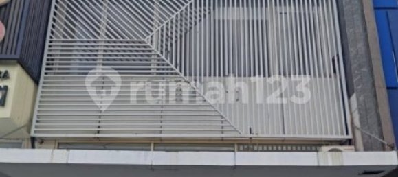 Laden in North Serpong, Indonesia 376m², Nr. 2585 14