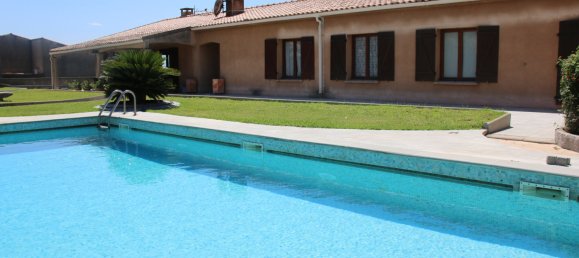 5 bedrooms Building in Porto-Vecchio, France No. 273517 9