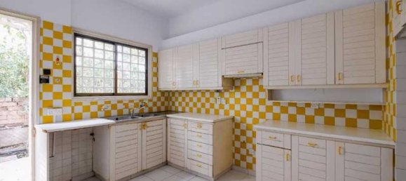 6 bedrooms Commercial property in Strovolos, Cyprus No. 19805 9