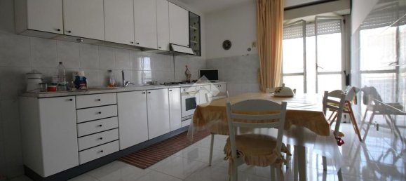 Apartamento T4 em Volla, Italy N.º 339414 6
