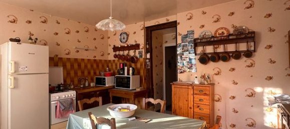 4 bedrooms House in Fontaine-Saint-Lucien, France No. 303446 3