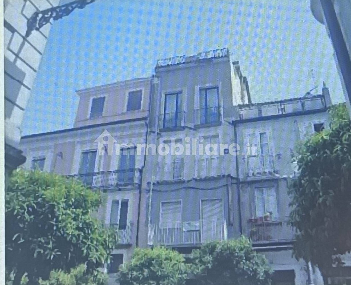 5 bedrooms Apartment in Vibo Valentia, Italy No. 309677