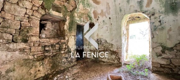 3 bedrooms House in Locorotondo, Italy No. 198983 3