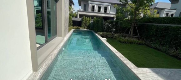 5 غرف نوم مقهى / مطعم في Samut Prakan, Thailand رقم 17241 3