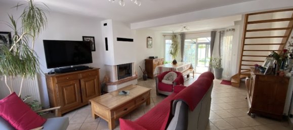 5 bedrooms House in Chateaugiron, France No. 278594 6