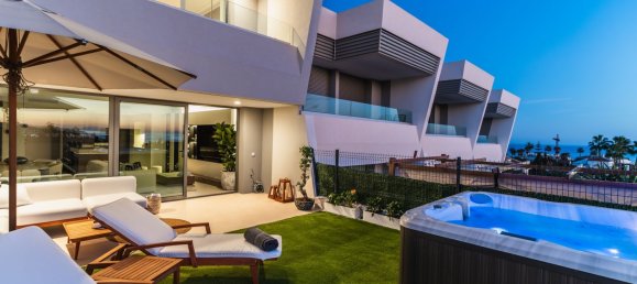 3 bedrooms Townhouse in Mijas, Spain No. 148288 2