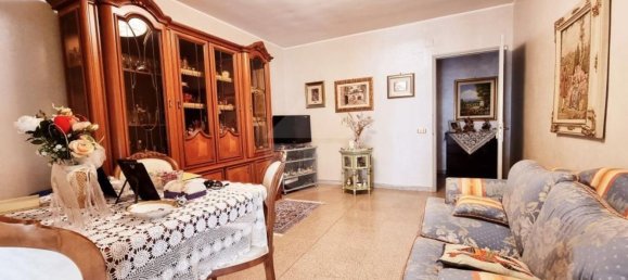 3 rooms Apartment in Bari, Italy No. 43351 8