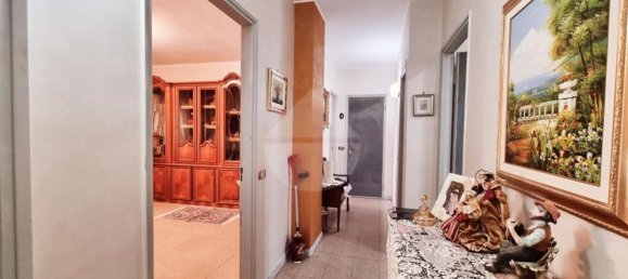 3 rooms Apartment in Bari, Italy No. 43351 7