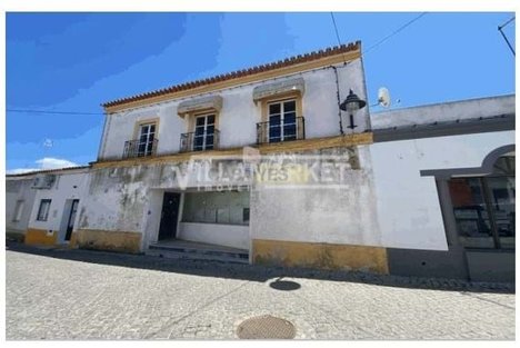 226m² Building in Pias, Portugal No. 32030