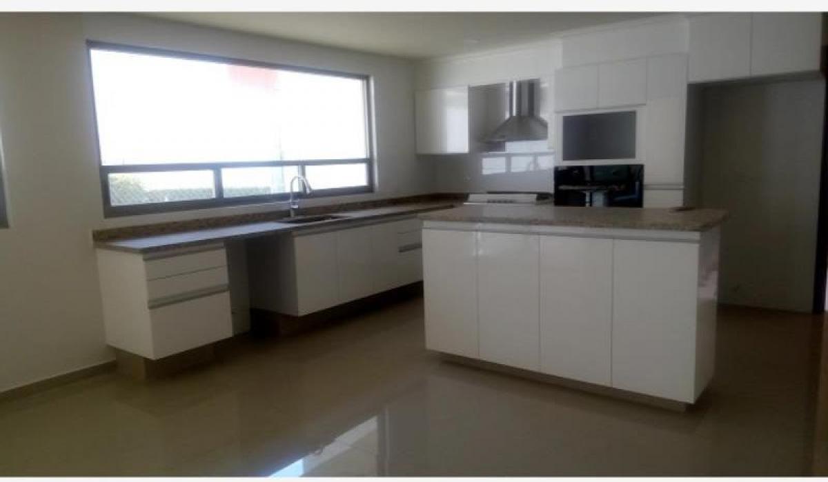 4 bedrooms House in Naucalpan de Juarez, Mexico No. 226295