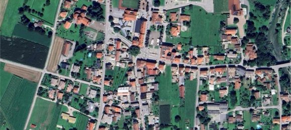 5 rooms Apartment in Udine, Italy No. 94338 16