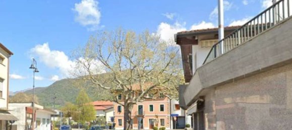 5 rooms Apartment in Udine, Italy No. 94338 19