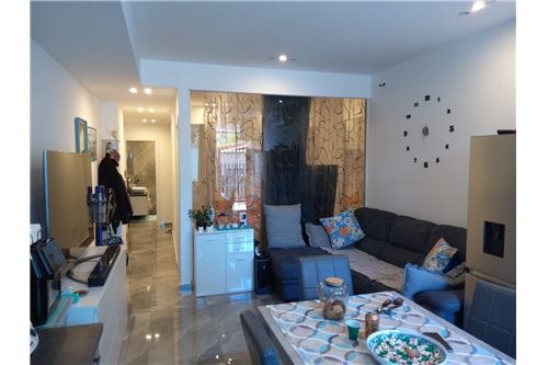 Apartamento T1 em San Giovanni la Punta, Italy N.º 280123