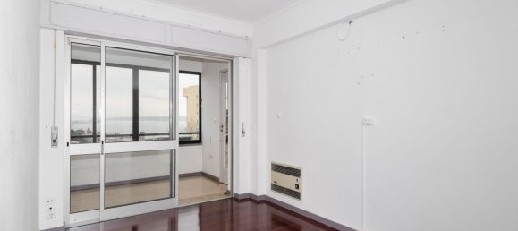 Apartamento de 3 dormitorios en Oeiras, Portugal No. 77482 11