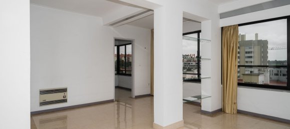 Apartamento de 3 dormitorios en Oeiras, Portugal No. 77482 15