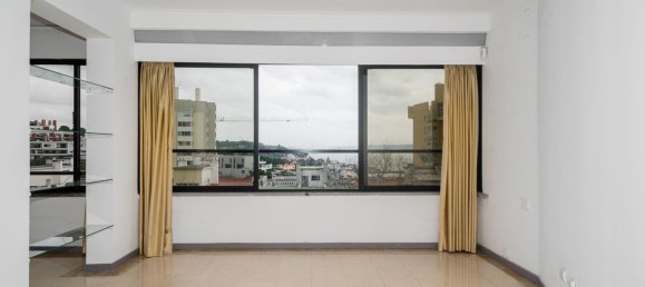 Apartamento de 3 dormitorios en Oeiras, Portugal No. 77482 17