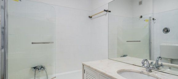 Apartamento de 3 dormitorios en Oeiras, Portugal No. 77482 9