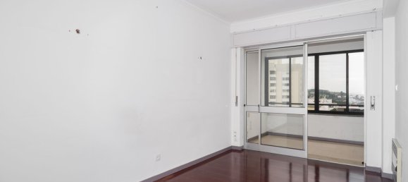 Apartamento de 3 dormitorios en Oeiras, Portugal No. 77482 10