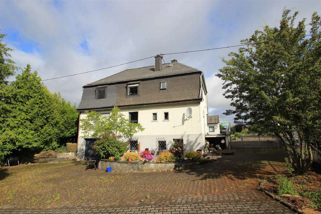 6 rooms Townhouse in Birkenfeld, Germany No. 154616