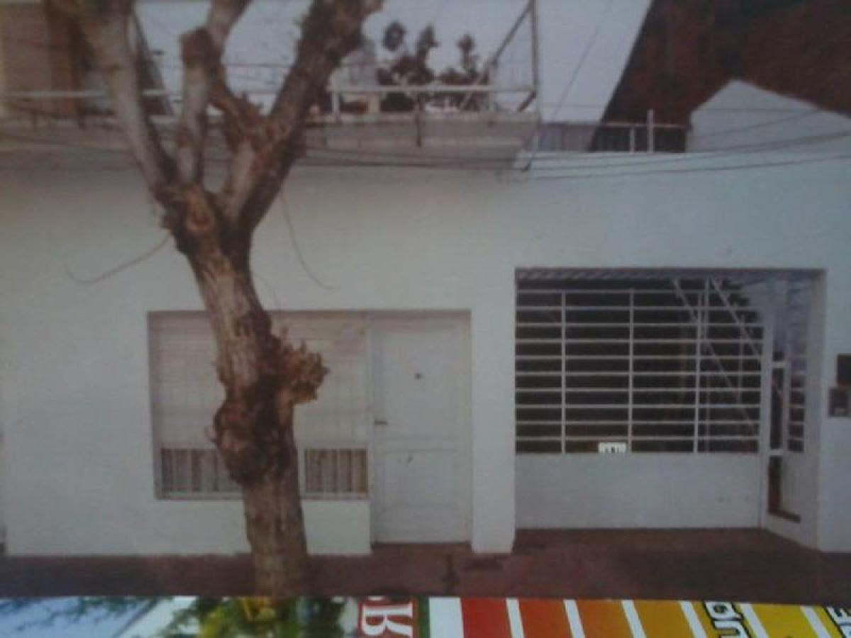 2 bedrooms House in Ituzaingo, Argentina No. 84662