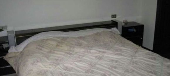 2 rooms Apartment in Vanzago, Italy No. 153014 10