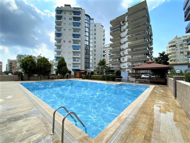 5 rooms Penthouse in Mahmutlar, Turkey No. 45689