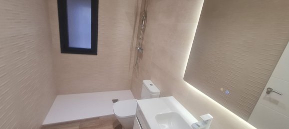 Квартира с 3 спальнями в Барселона, Испания № 191397 5