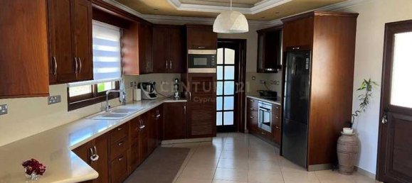 4 Schlafzimmer Villa in Foinikaria, Cyprus, Nr. 6302 8