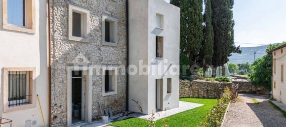 2 غرف نوم منزل في Verona, Italy رقم 289592 18