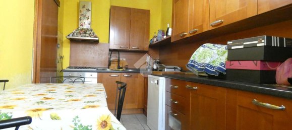5 rooms Apartment in Bologna, Italy No. 179085 5