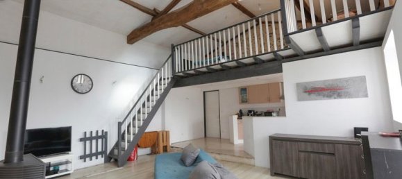 2 bedrooms House in Gironde, France No. 343893 3