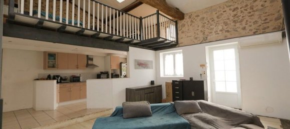 2 bedrooms House in Gironde, France No. 343893 2