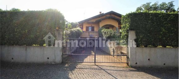 Villa de 3 dormitorios en Paruzzaro, Italy No. 80163 35
