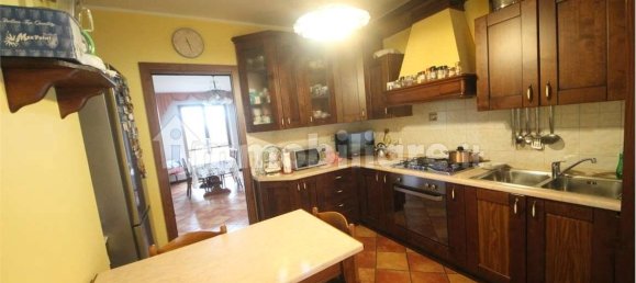 Villa de 3 dormitorios en Paruzzaro, Italy No. 80163 18