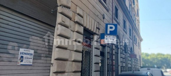 154m² Commercial property in Rome, Italy No. 327876 4